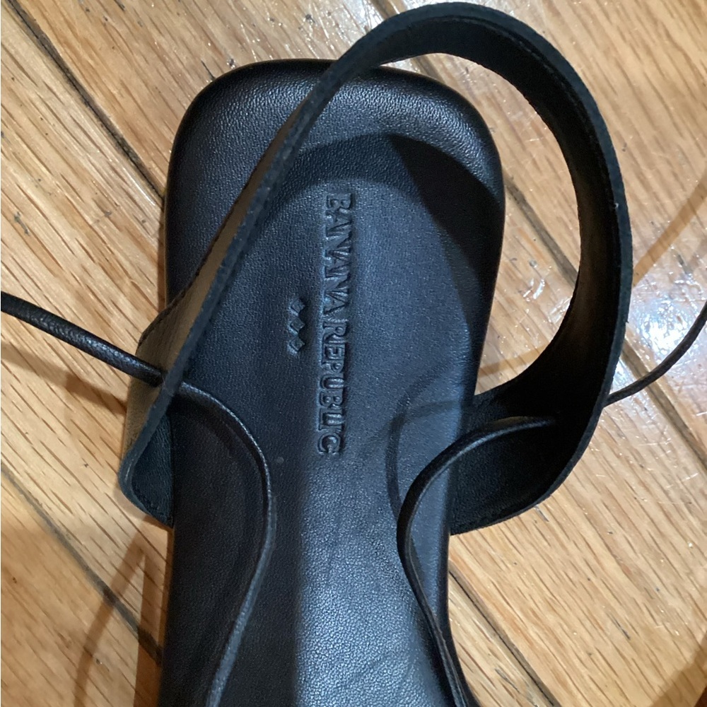 Banana Republic, Leather Sandals, Black, wraparound ties, size 6, fit bigger - Picture 6 of 10